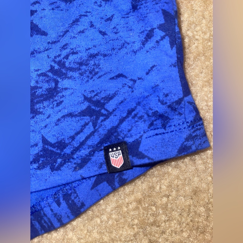 The Nike tank - Picture 2 of 7